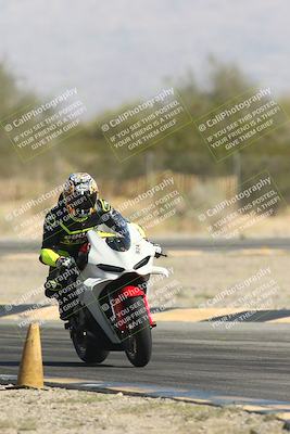 media/Oct-30-2025-Racers Edge (Thu) [[dabbdaf680]]/3-B Group/Session 2 Turn 2/